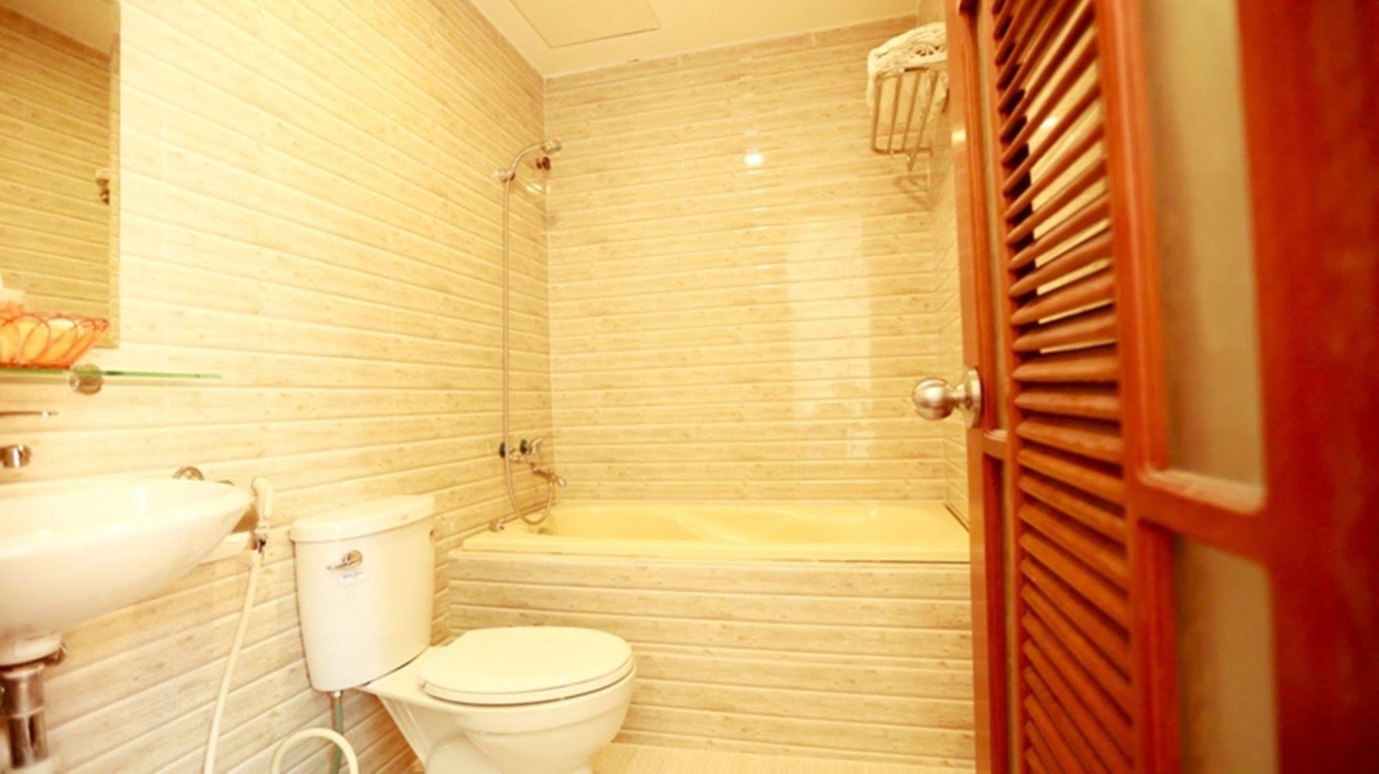 Xuan Hung Hotel Da Nang Exterior foto